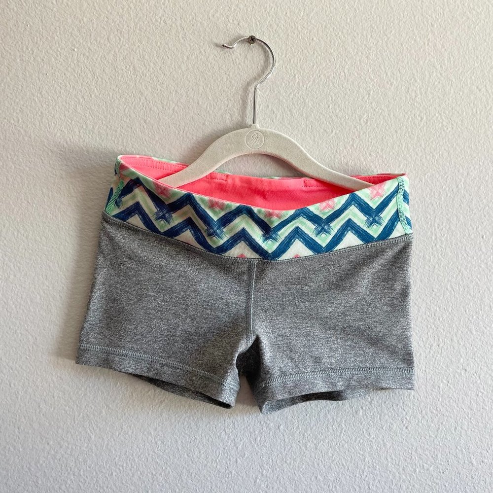 Ivivva by Lululemon heather grey bootie shorts size 10